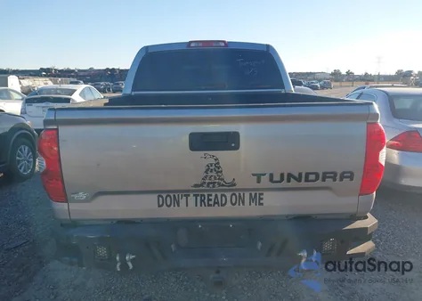 2015 Toyota Tundra Sr5 4.6L V8 из США, поврежденный, VIN 5TFEM5F1XFX093150